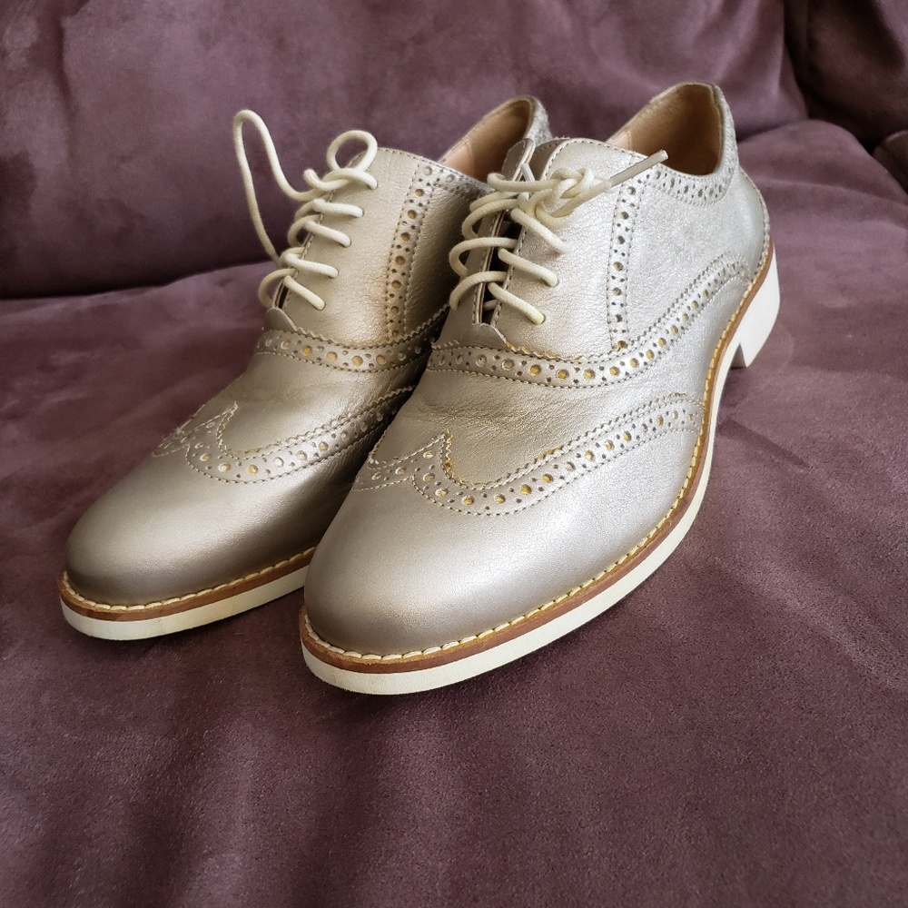 NWOT Cole Haan Oxfords Gold Leather